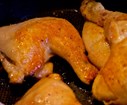 Faites dorer la viande,  puis ajoutez l'eau, les bouillons , les légumes et les épices. Fermez l'autocuiseur et décomptez 25 min de cuisson une fois que celui ci est monté en pression.