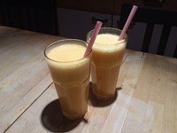 Jus d'ananas, panais et courge butternut